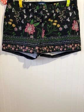 Old Navy Black Floral Border Print High Waist Shorts 16